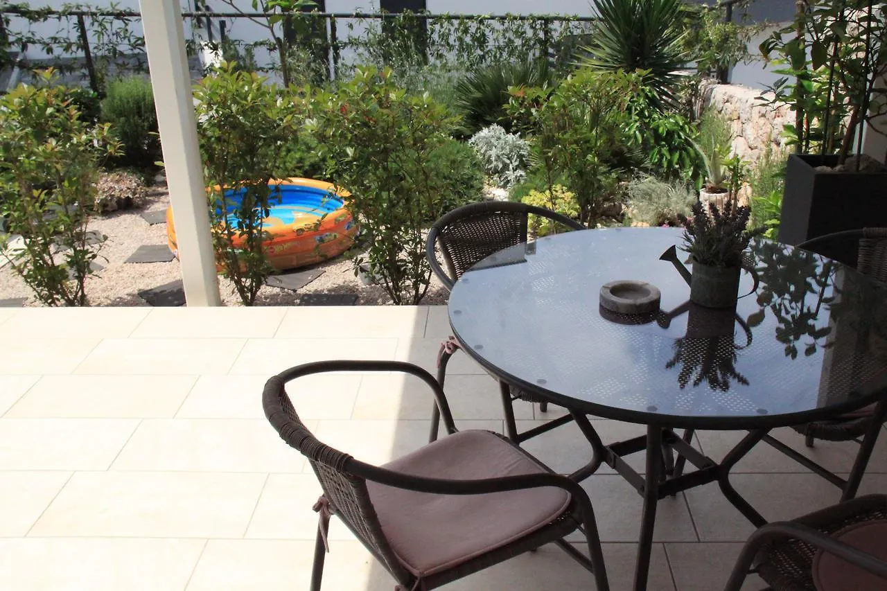 Apartment Lavanda Ruzmarin Njivice